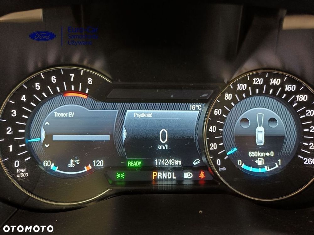 Ford S-Max - 9