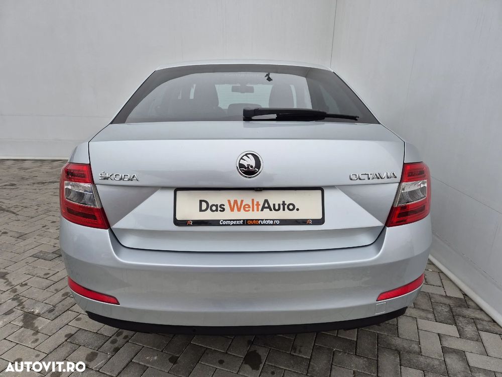 Skoda Octavia 2.0 TDI STYLE - 4