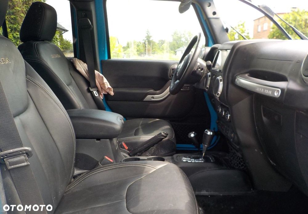 Jeep Wrangler 2.8 CRD Unlim Sahara - 19