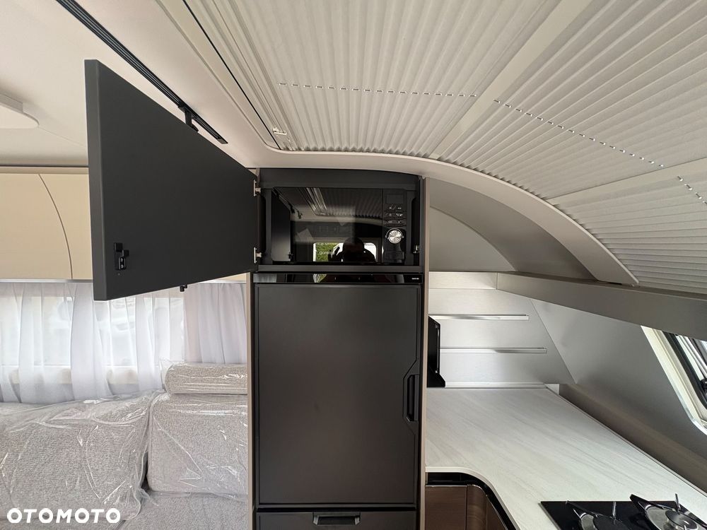 Adria ALPINA 663 HT - 16