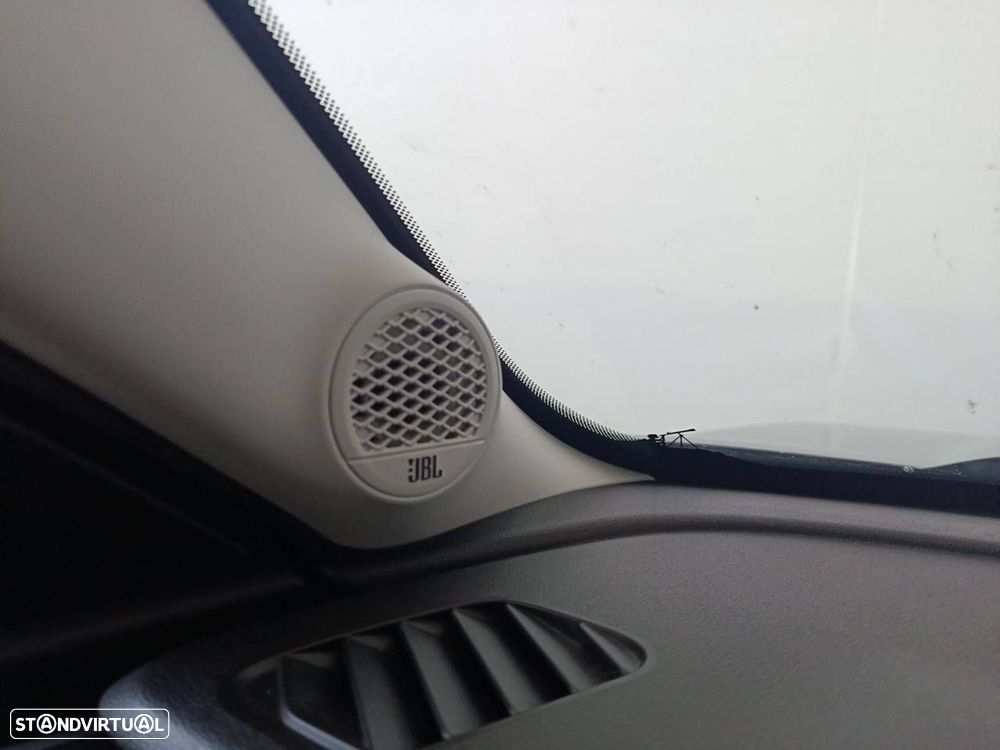 Jeep Avenger 1.2 GSE T3 Altitude - 13