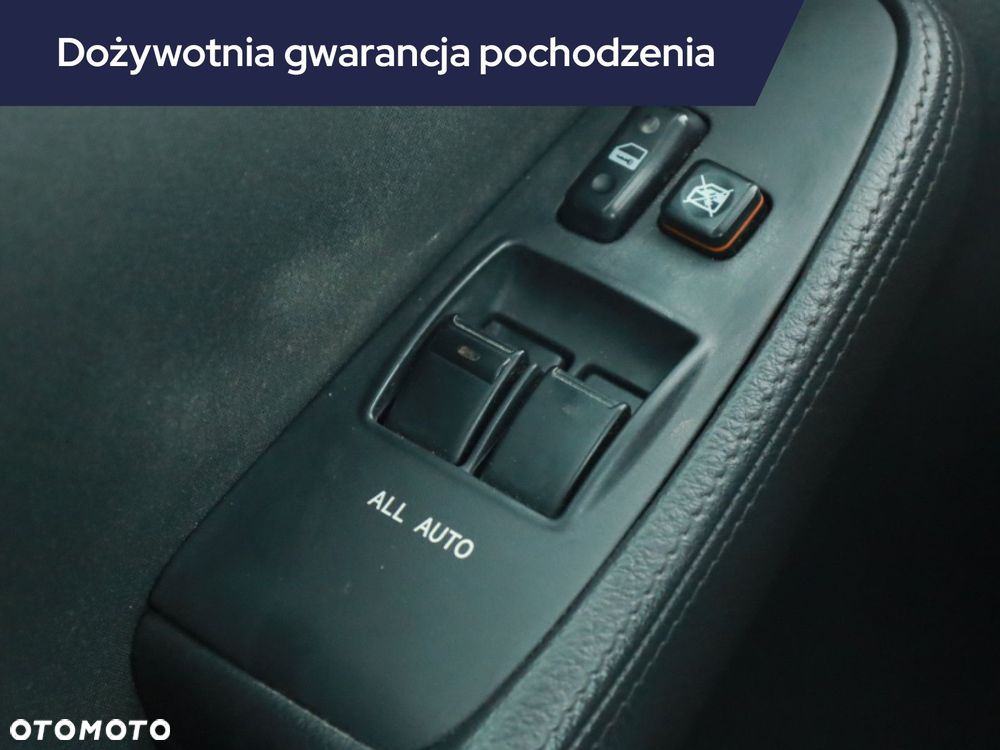 Toyota Avensis - 13