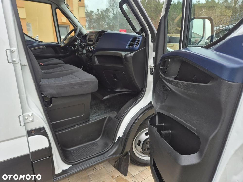Iveco IVECO 35C14 SKRZYNIA 3.70DŁ DOKA KLIMA TEMPOMAT WEBASTO - 22