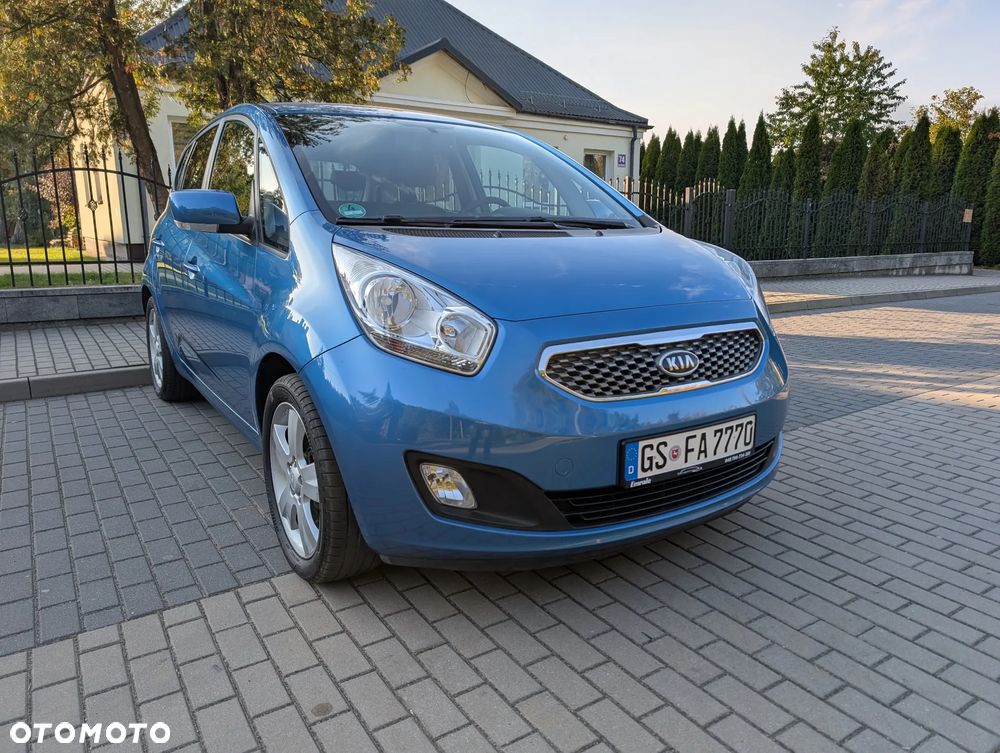 Kia Venga 1.6 L - 5