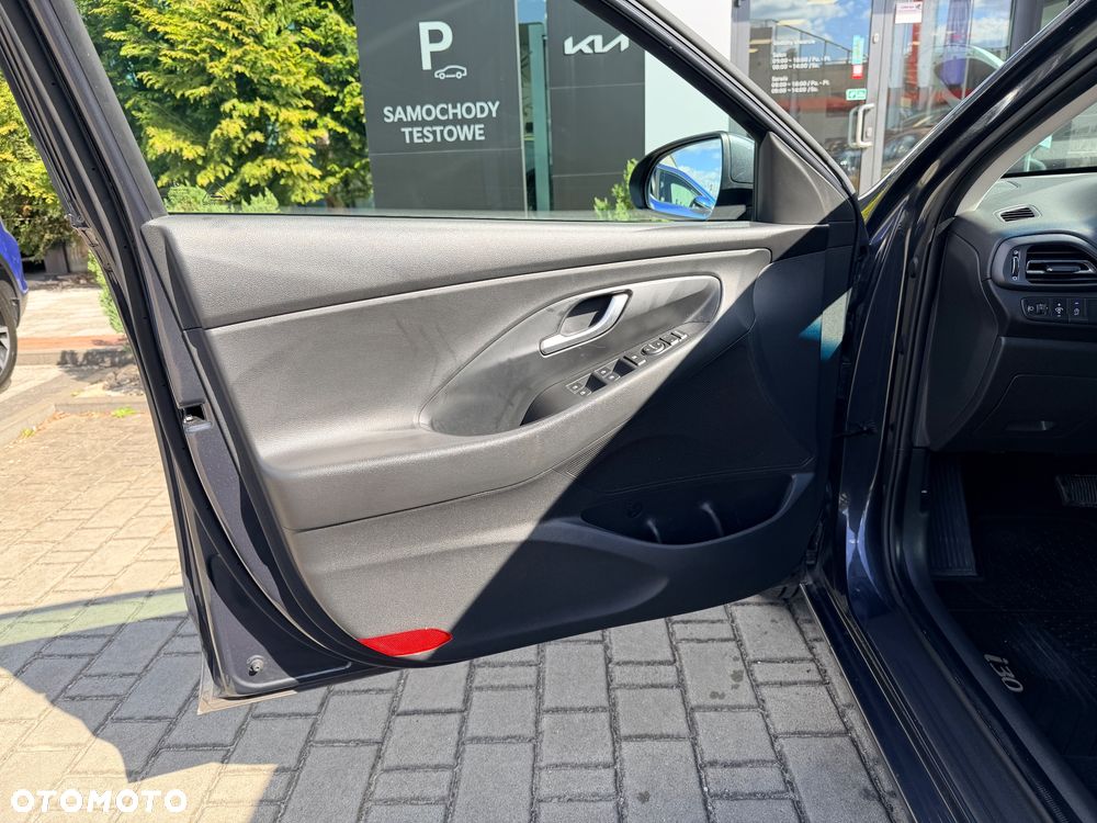Hyundai i30 1.5 T-GDI 48V Comfort DCT - 10