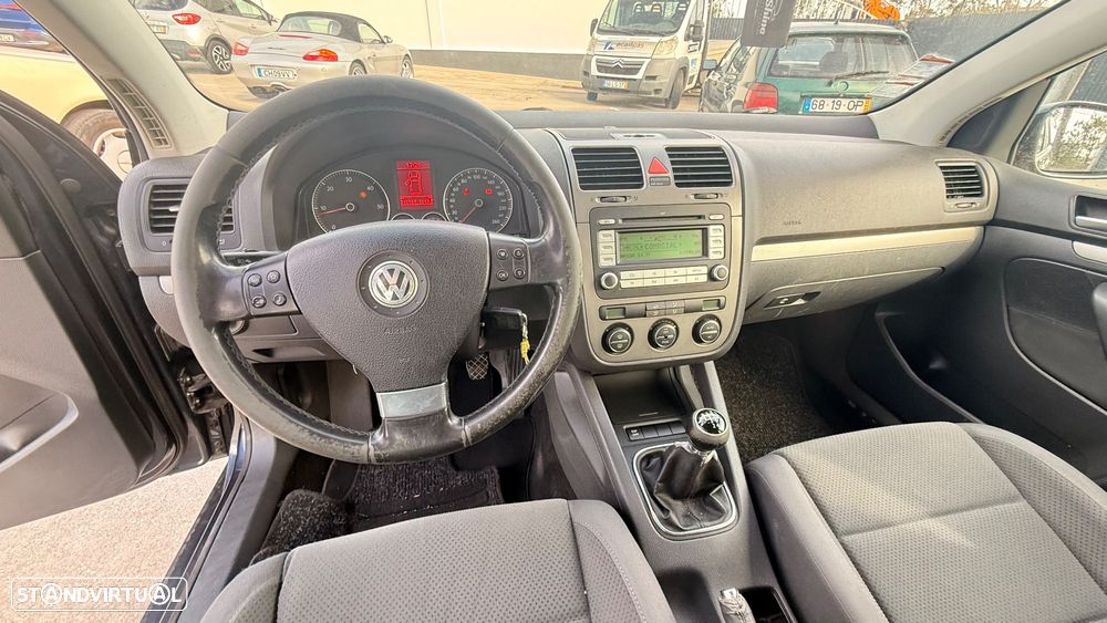 VW Golf 1.9 TDi BlueM. Confortline - 13