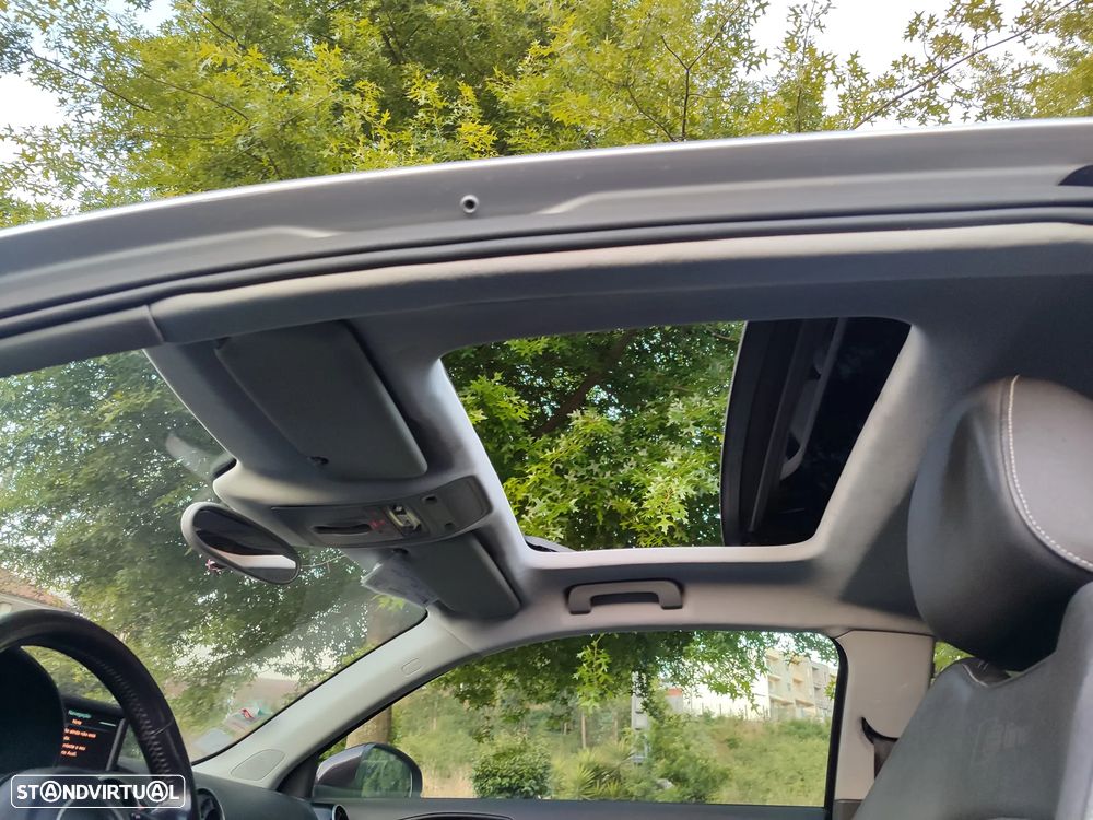 Audi A1 1.6 TDI S-line - 3
