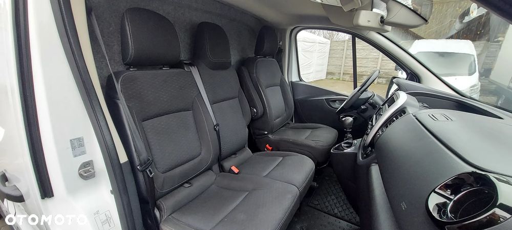 Opel VIVARO - 22