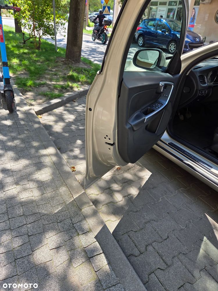 Volvo V60 D2 Drive-E Kinetic - 12