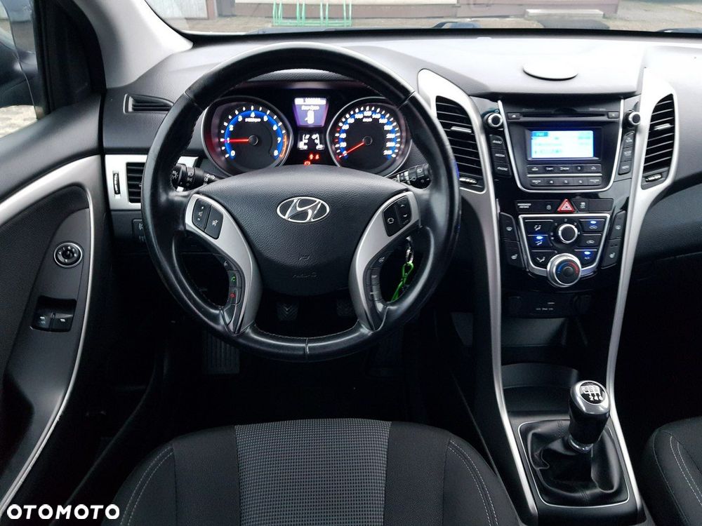 Hyundai i30 1.4 Classic + - 13