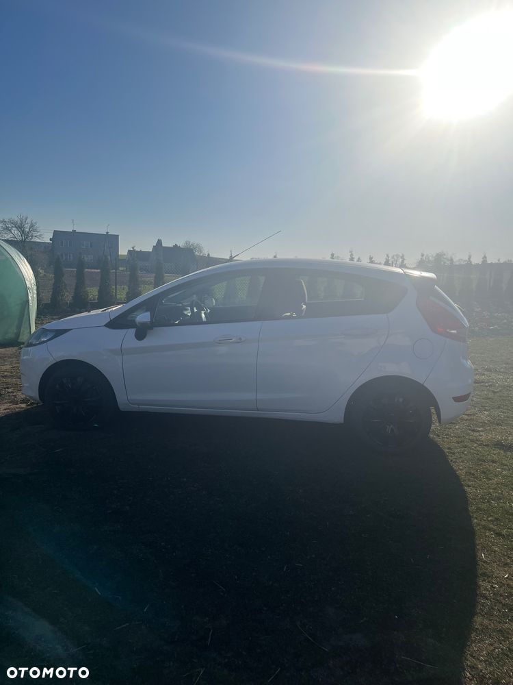 Ford Fiesta 1.6 TDCI Connection - 2