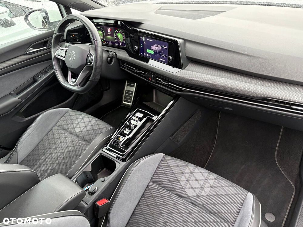 Volkswagen Golf - 17