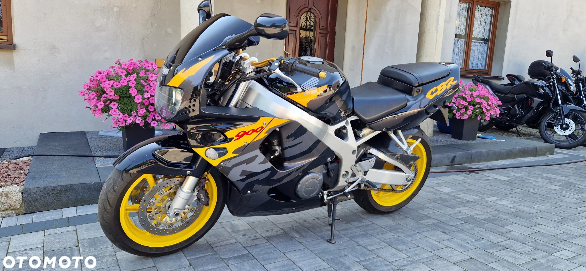 Honda CBR - 11