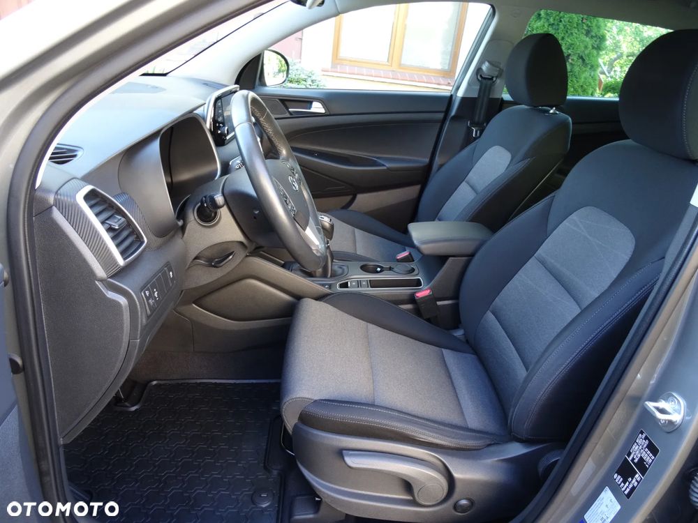 Hyundai Tucson 1.6 GDi 2WD Select - 26