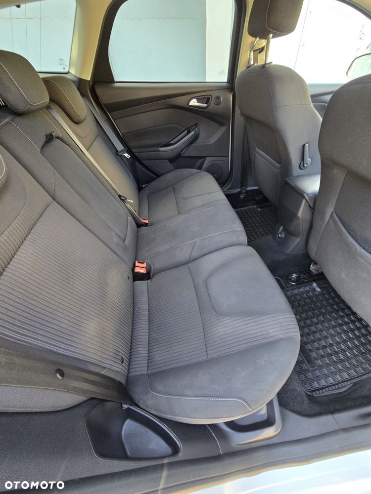 Ford Focus 1.6 EcoBoost Gold X (Trend) - 16