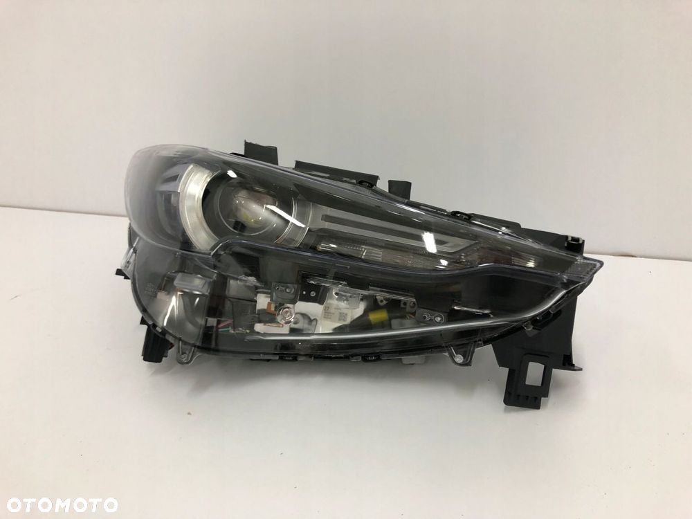 MAZDA CX-5 17- LAMPA PRZÓD REFLEKTOR PRAWY - 1