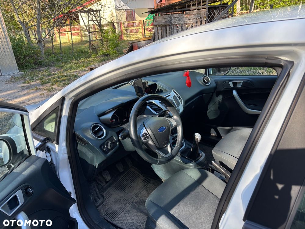 Ford Fiesta 1.4 Trend EU5 - 9