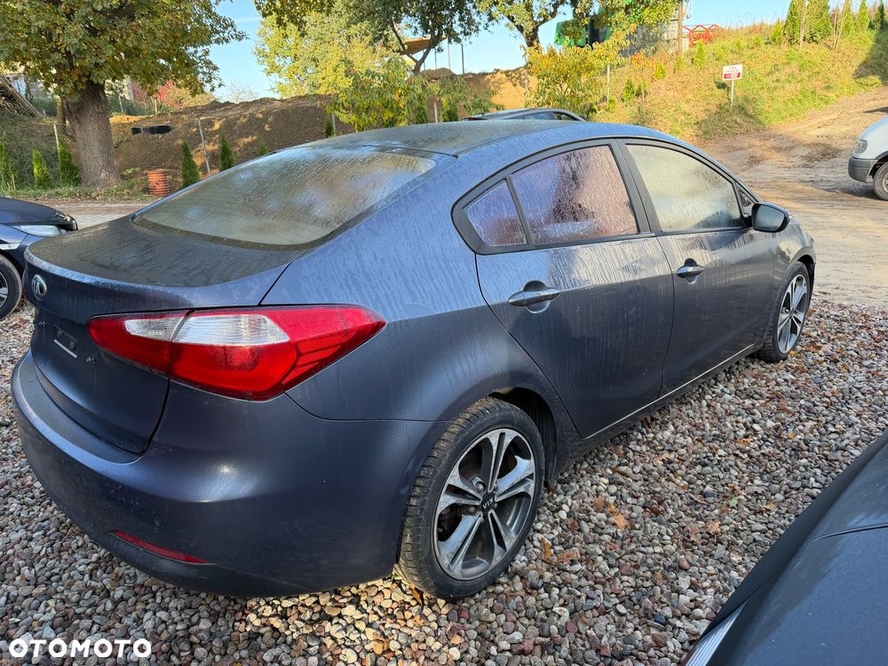 Kia Ceed - 31