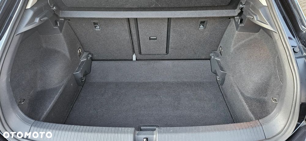 Volkswagen T-Roc 1.5 TSI ACT OPF DSG IQ.DRIVE - 34