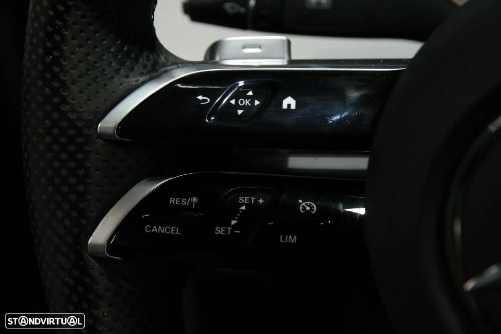 Mercedes-Benz E 300 de AMG Line - 18