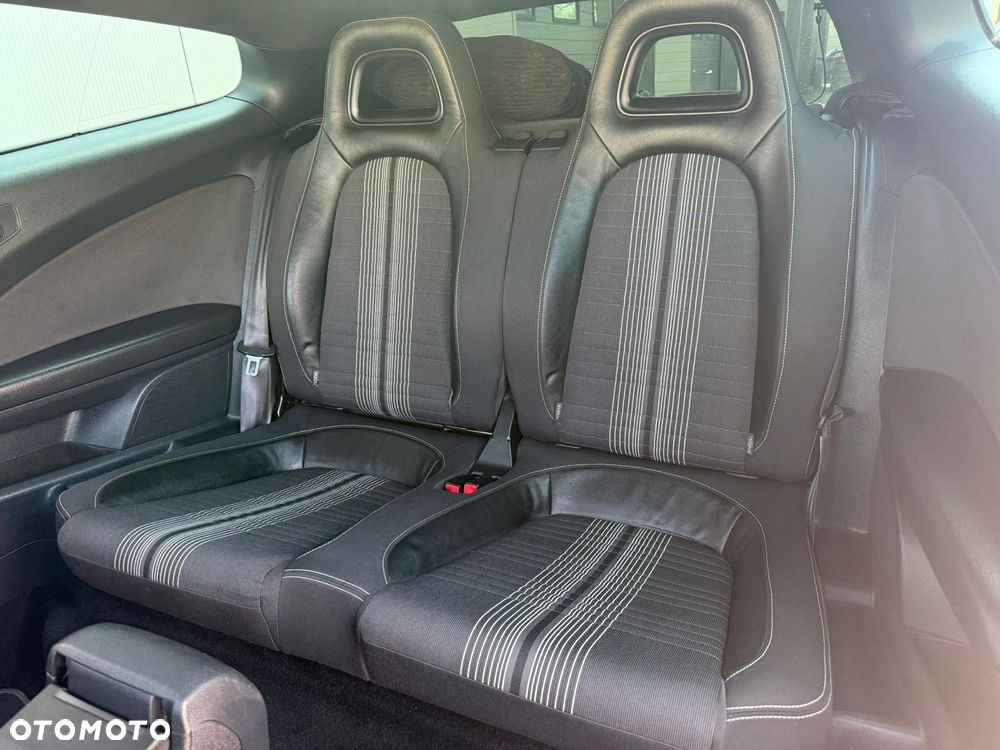 Volkswagen Scirocco 2.0 TDI Match - 18