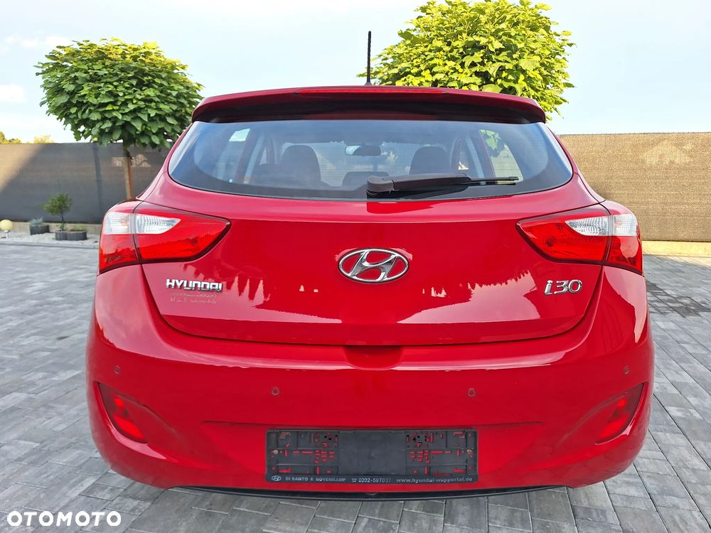 Hyundai i30 1.4 Classic + - 24