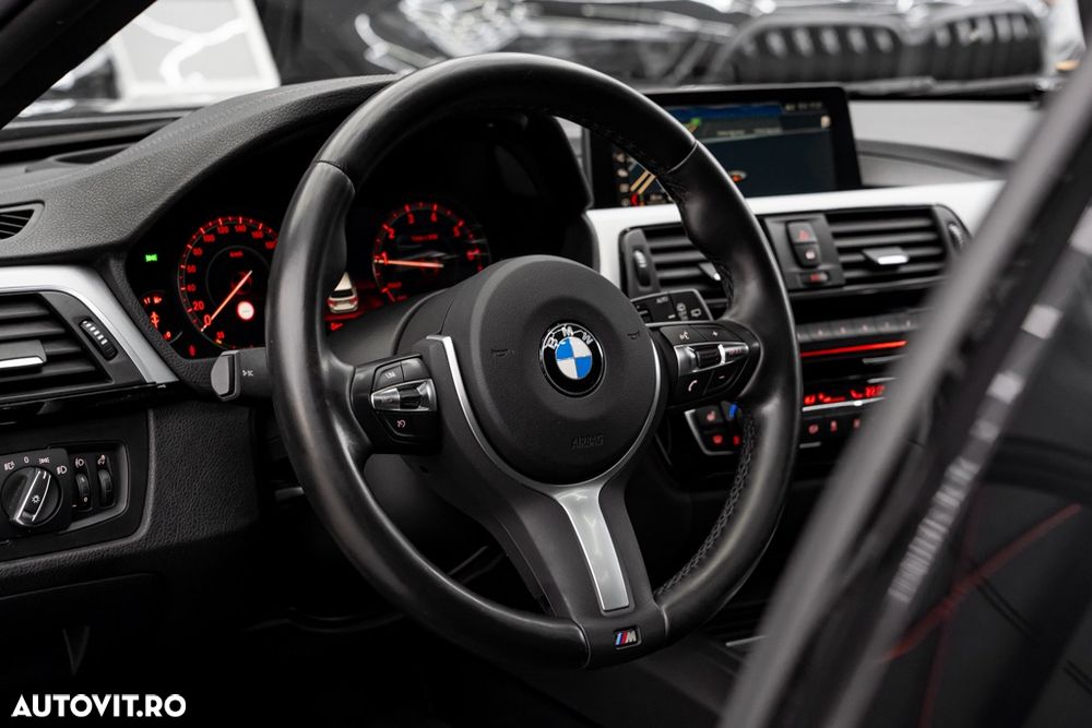 BMW Seria 3 318i Touring Aut. - 29