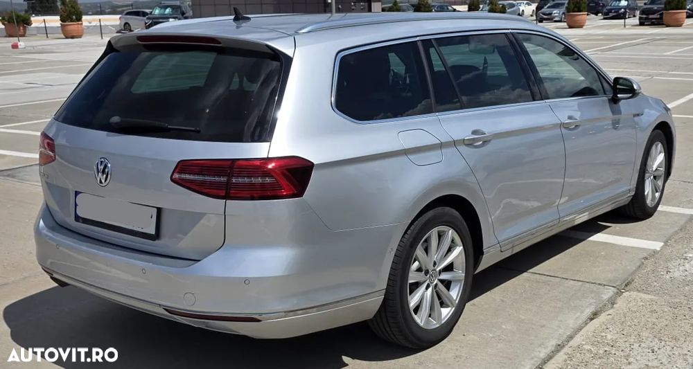 Volkswagen Passat 2.0 TDI DSG 4Motion Highline - 4