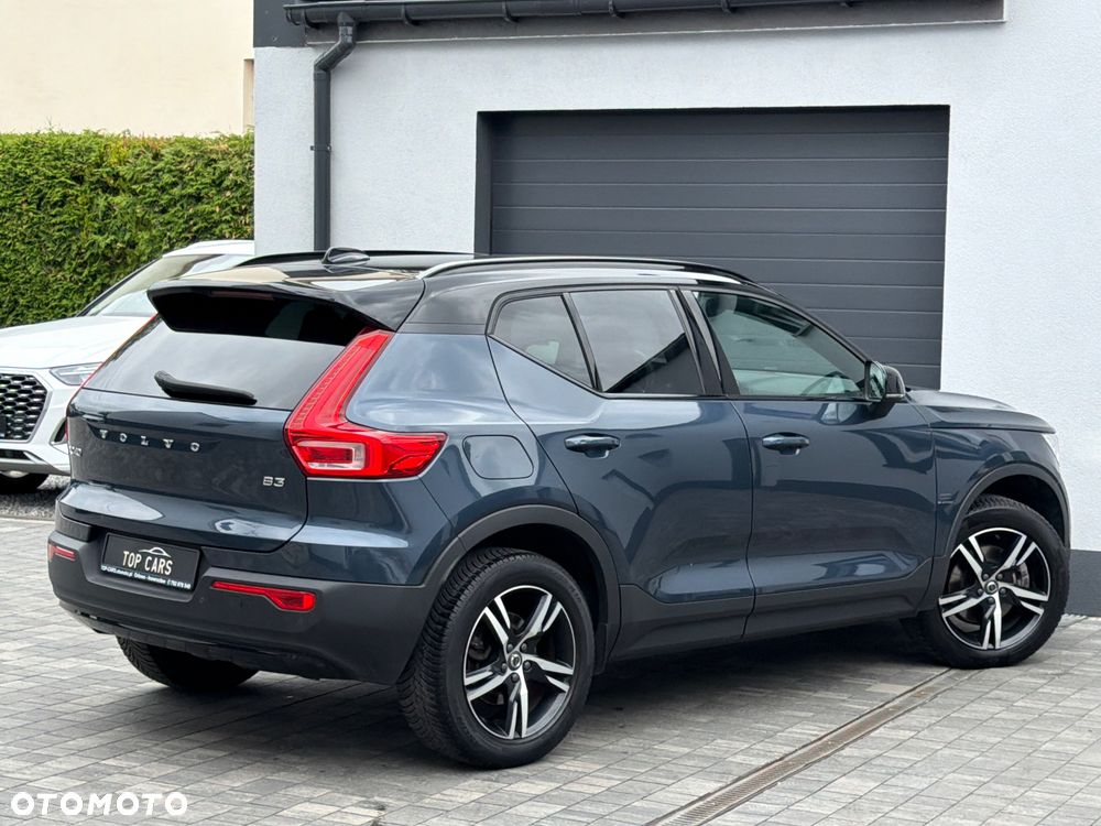 Volvo XC 40 B3 B DKG Ultra Dark - 5