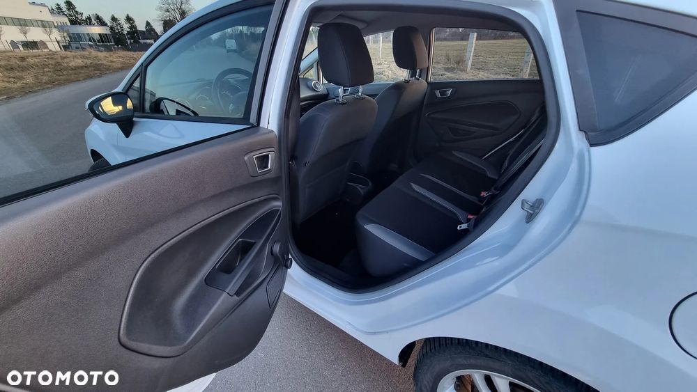 Ford Fiesta - 13