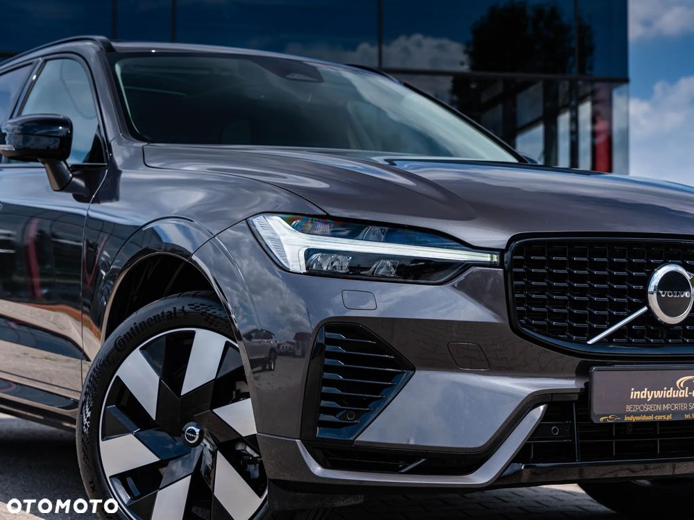 Volvo XC 60 T6 Plug-In Hybrid AWD R-Design - 17