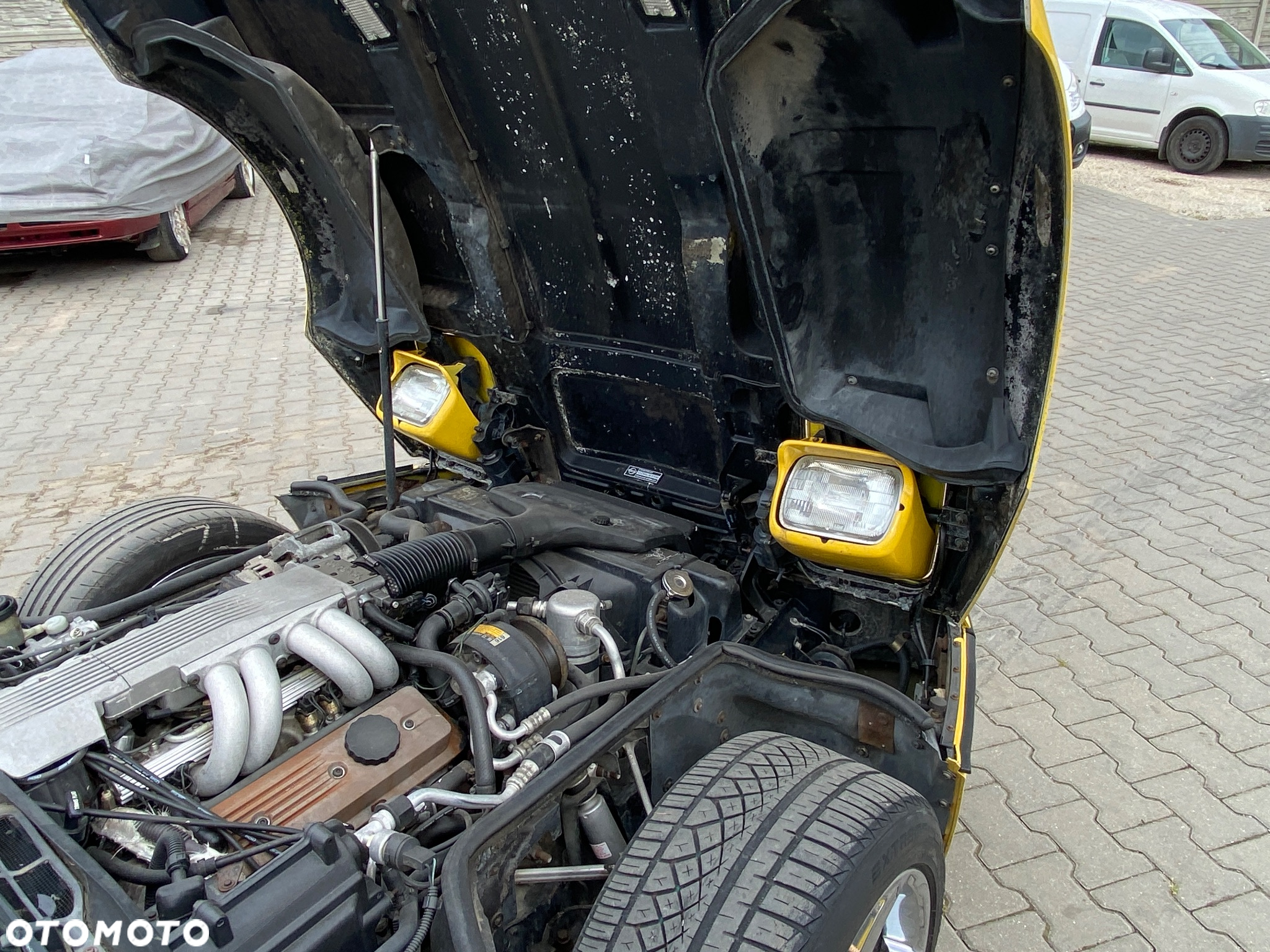 Chevrolet Corvette - 26