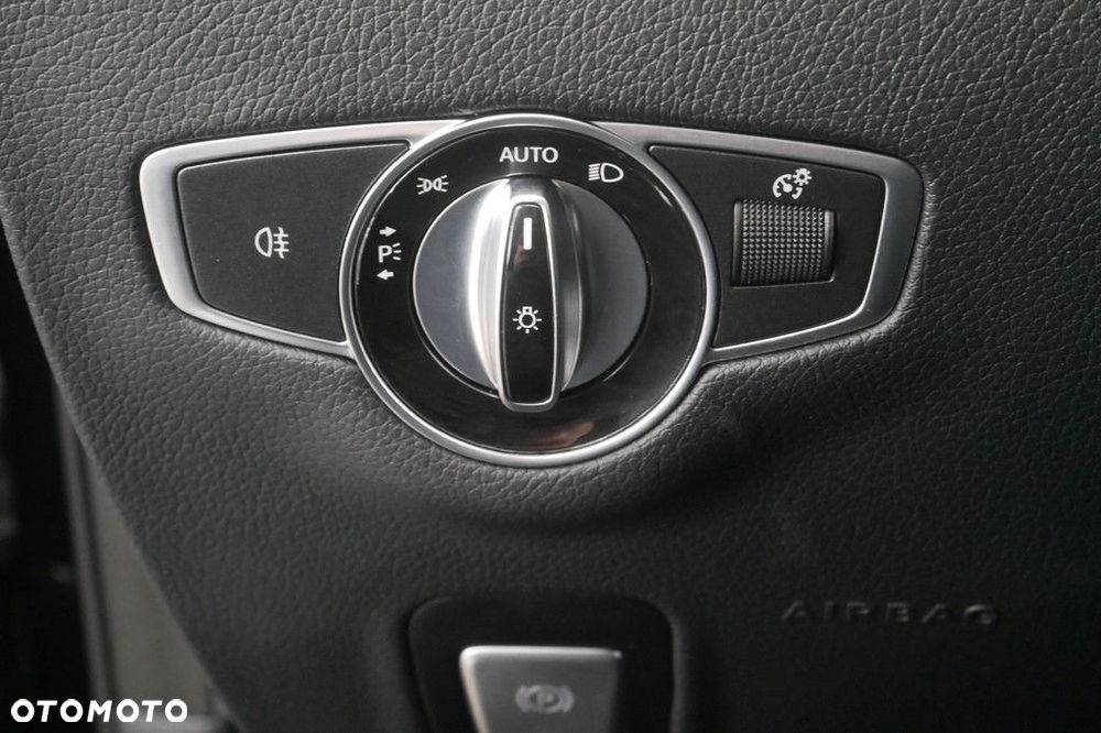 Mercedes-Benz Klasa E - 30