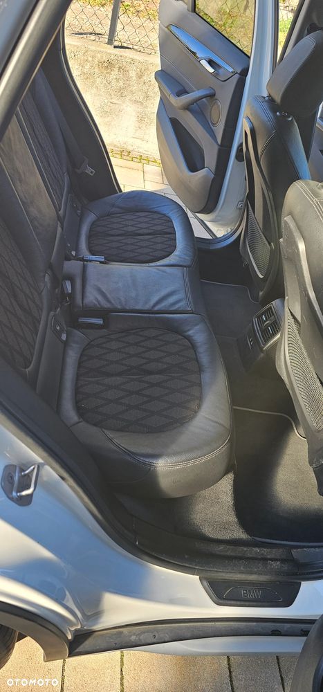 BMW X1 - 32