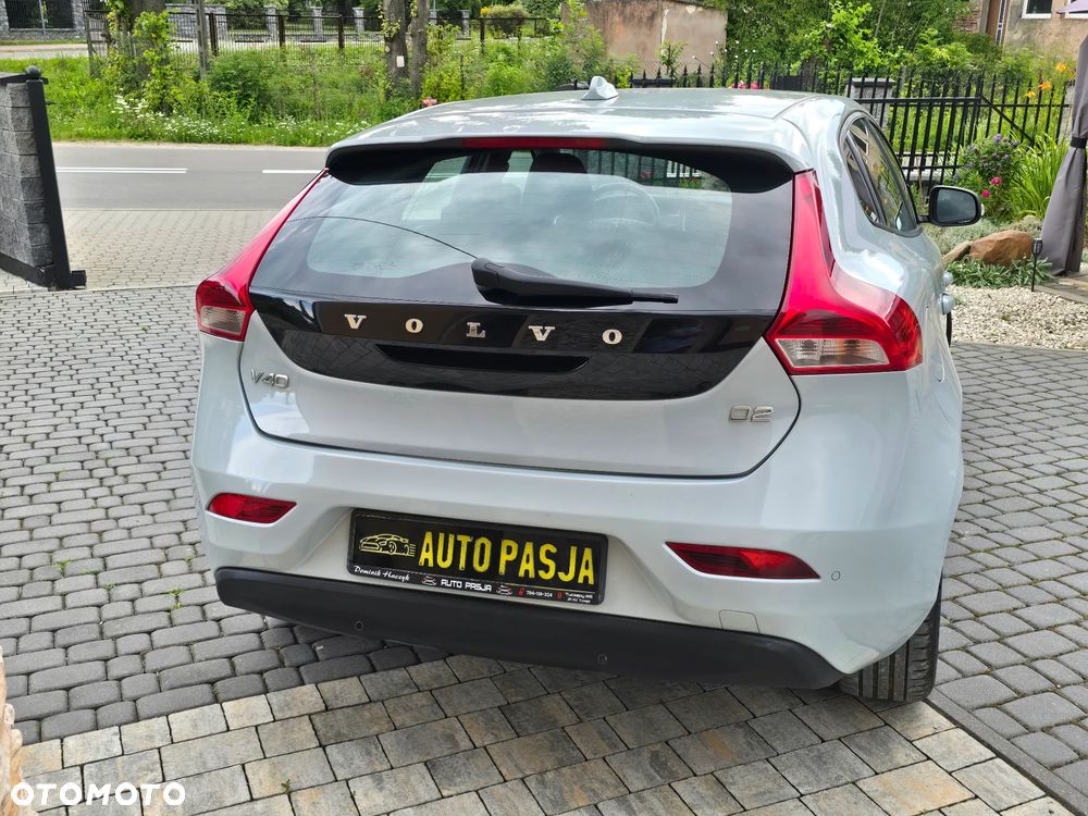 Volvo V40 D2 Summum - 11
