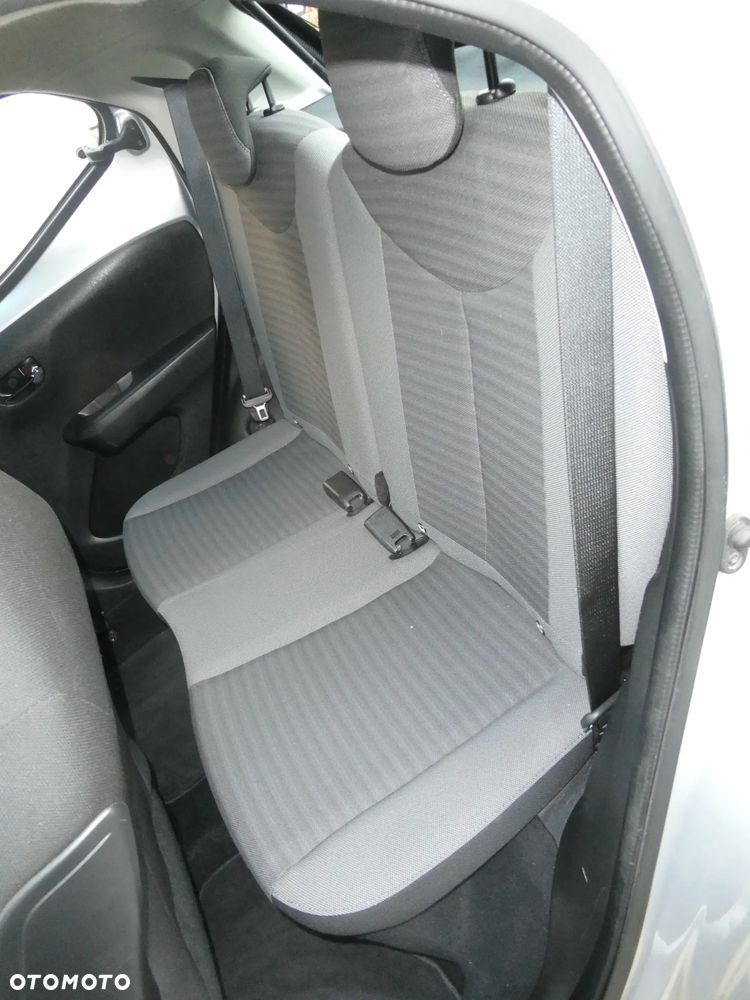 Toyota Aygo - 14
