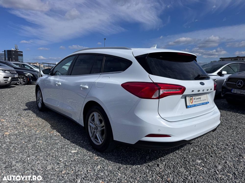Ford Focus 1.5 EcoBlue Start-Stopp-System COOL&CONNECT - 4