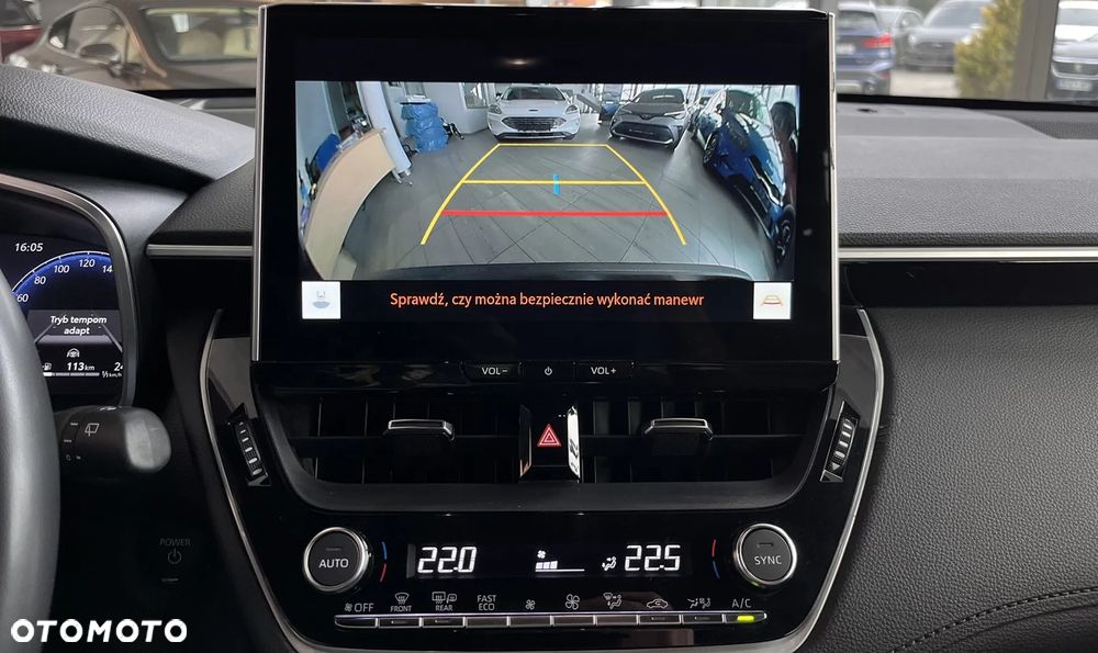 Toyota Corolla Cross 2.0 Hybrid Executive - 17