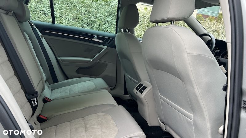 Volkswagen Golf 1.4 TSI BMT Highline - 10