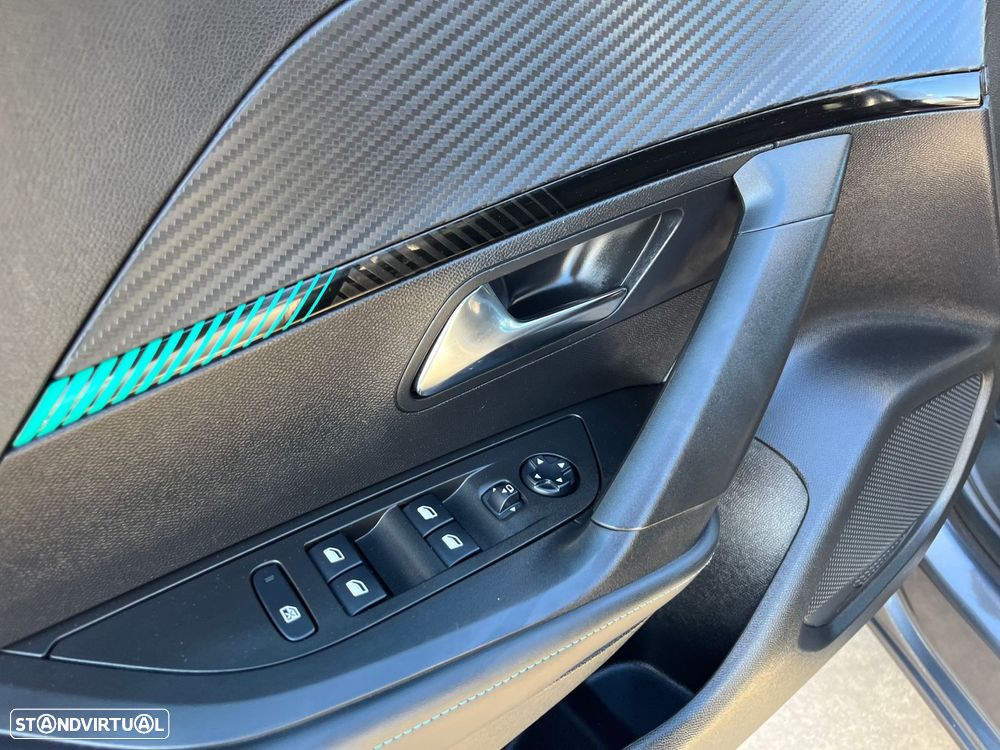 Peugeot 2008 1.5 BlueHDi Allure EAT8 - 13