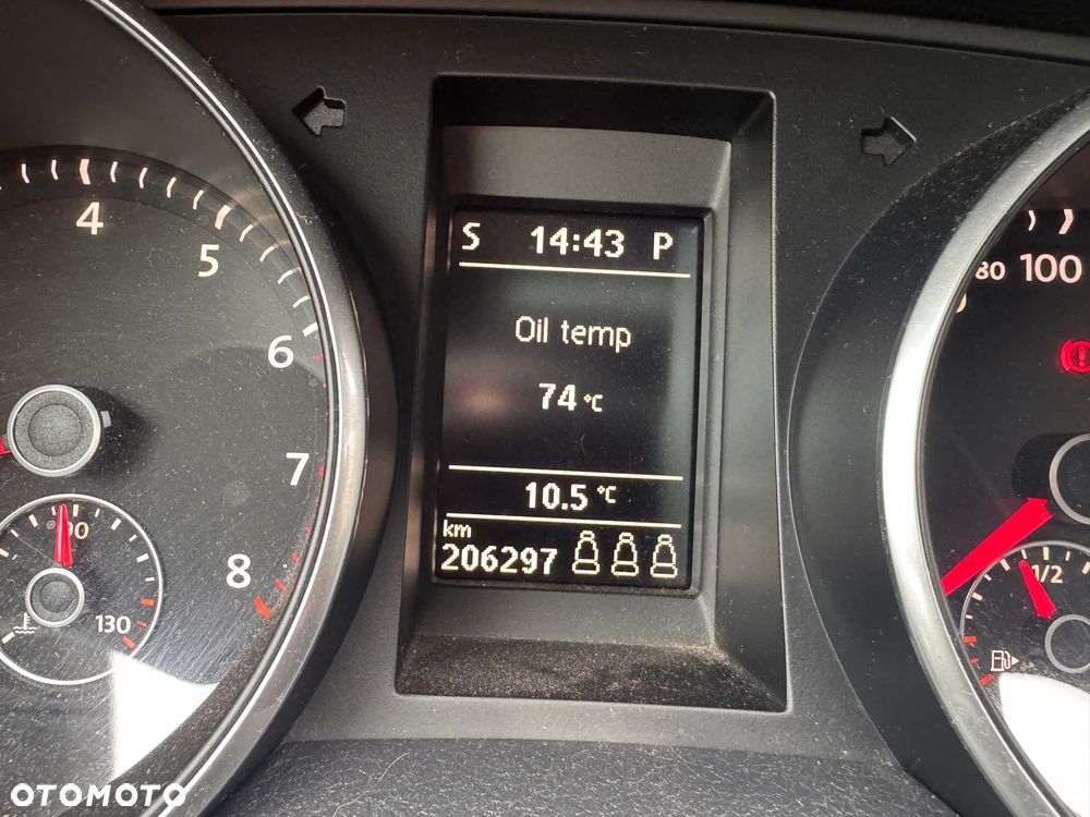Volkswagen Golf - 10