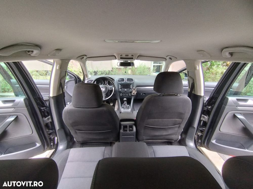 Volkswagen Golf 1.6 TDI DPF Highline - 18
