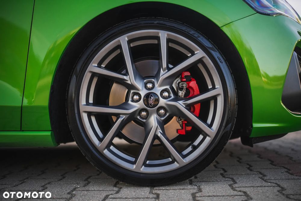 Ford Focus - 35
