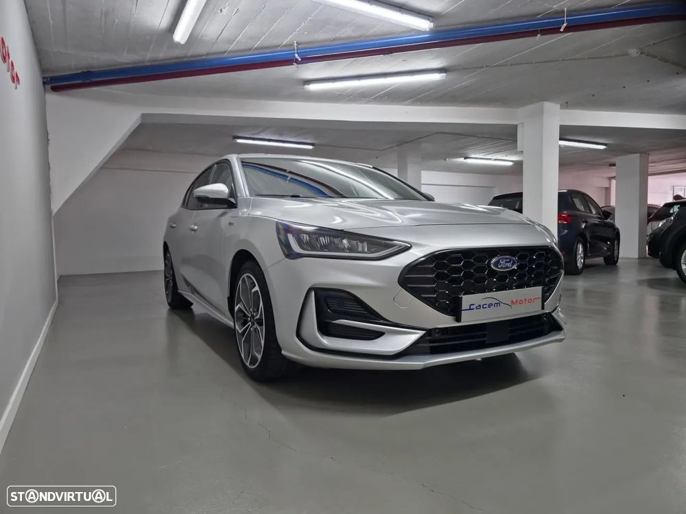 Ford Focus 1.0 EcoBoost MHEV ST-Line - 4