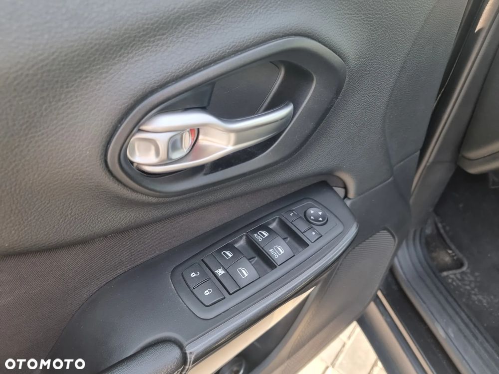 Jeep Cherokee 3.2 V6 Active Drive I Limited - 16