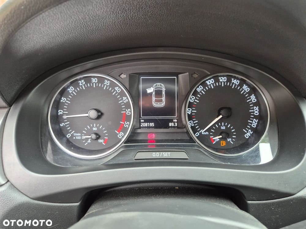 Skoda RAPID 1.4 TDI (Green tec) Monte Carlo - 38