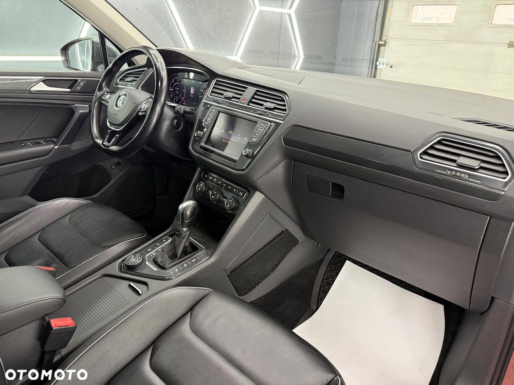Volkswagen Tiguan 2.0 TDI SCR 4MOTION (BlueMotion Techn.) DSG Highline - 31