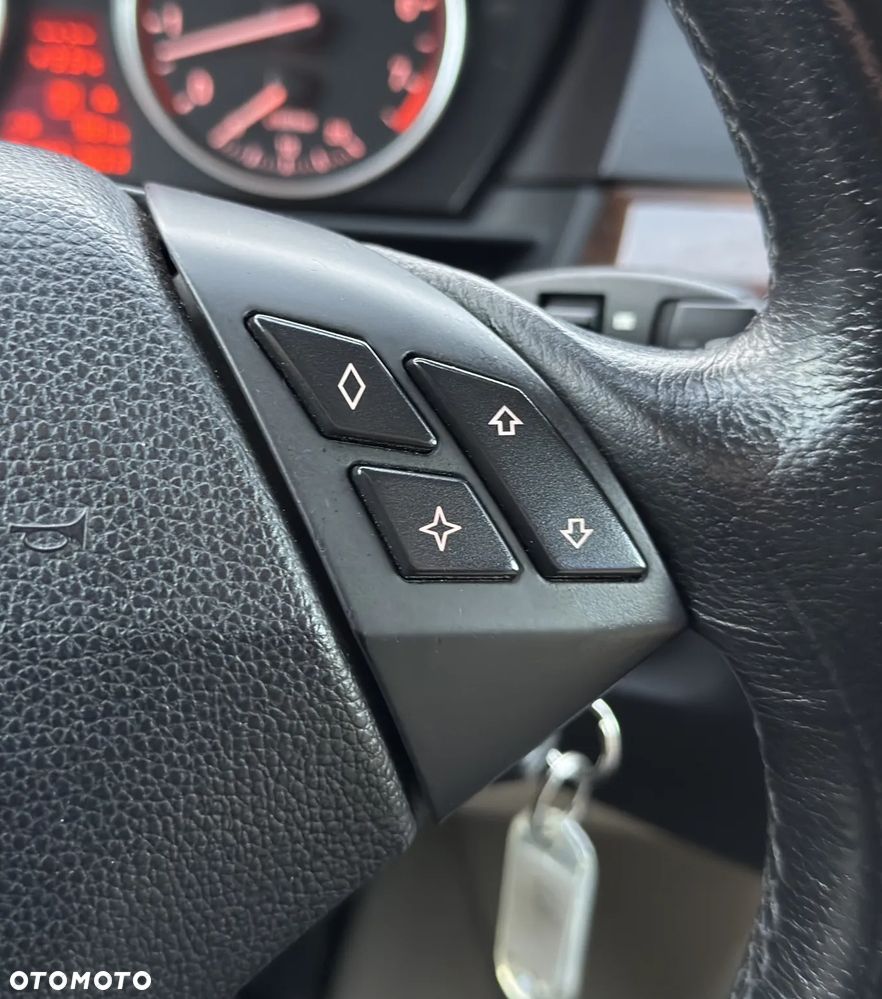 BMW Seria 5 525i Edition Exclusive - 21