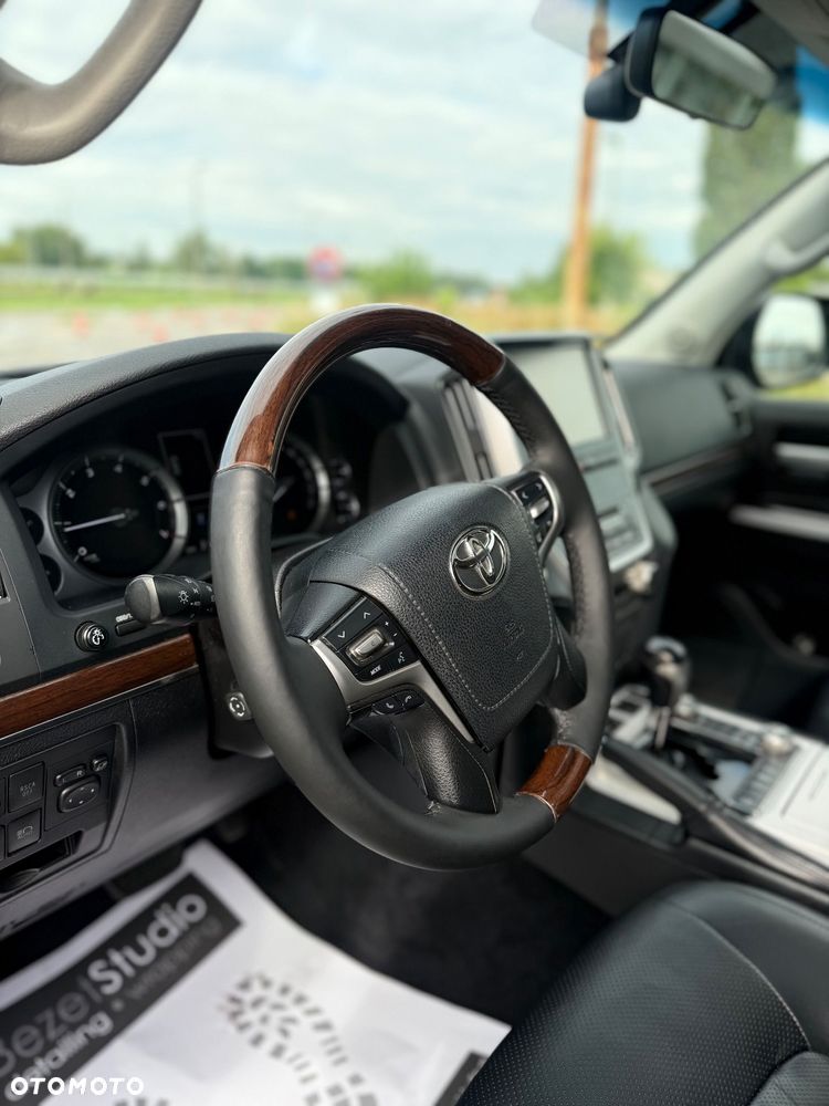 Toyota Land Cruiser LC 4.6 Limited 7os - 8