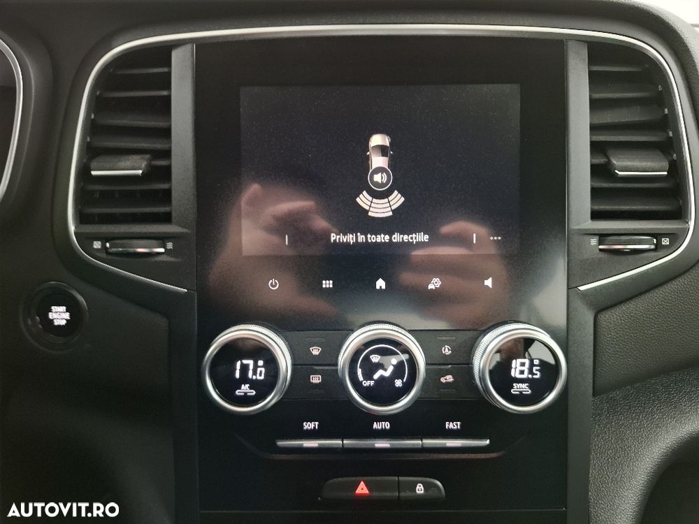 Renault Megane TCE 140 Equilibre - 17